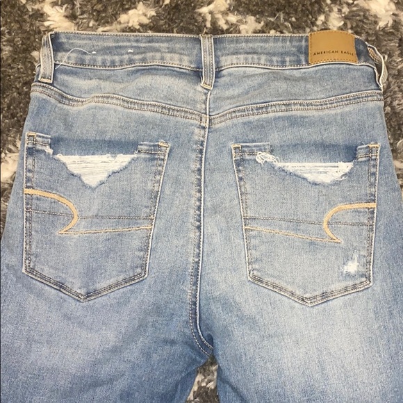 *SOLD* Ripped American Eagle 🦅 Jeans - Picture 4 of 7